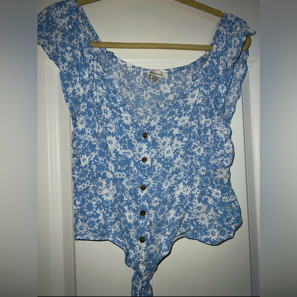 Light blue floral crop top